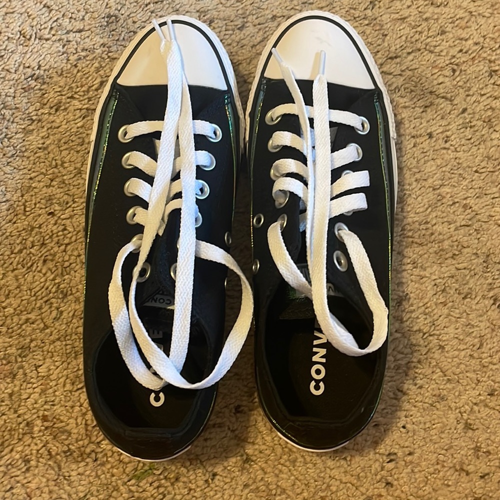NEVER WORN BRAND NEW CONVERSE
